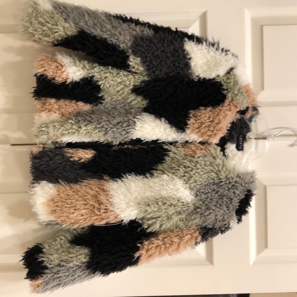 NWT 1.STATE FUZZY JACKET! - Picture 2 of 5